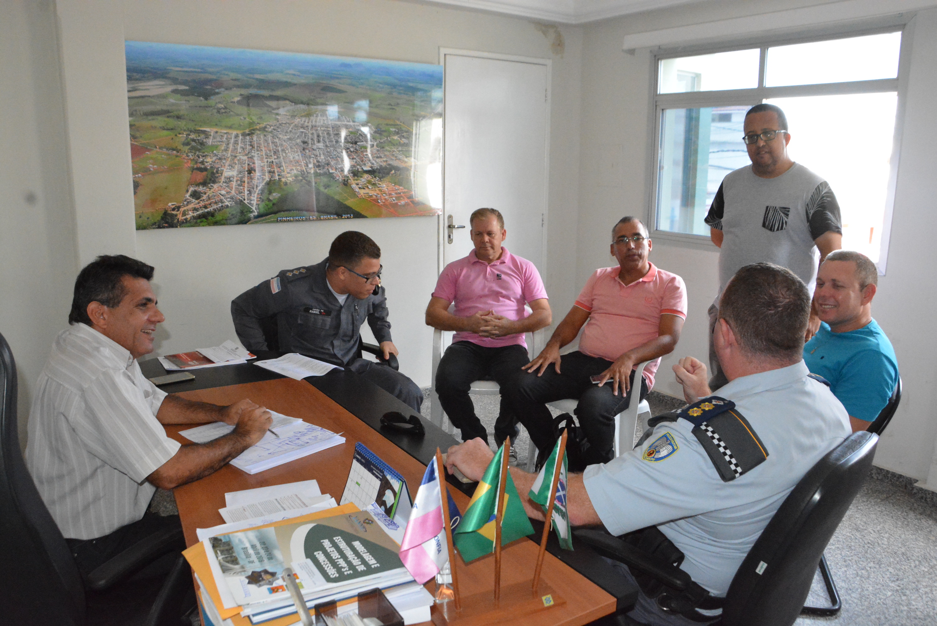 Em reunião com prefeito Arnóbio, comandante da PM diz que vai criar Força Tática para o município