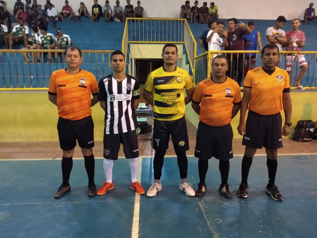 Taça Cidade de Pinheiros de Futsal Regional Masculino conclui terceira rodada com 21 gols em três jogos