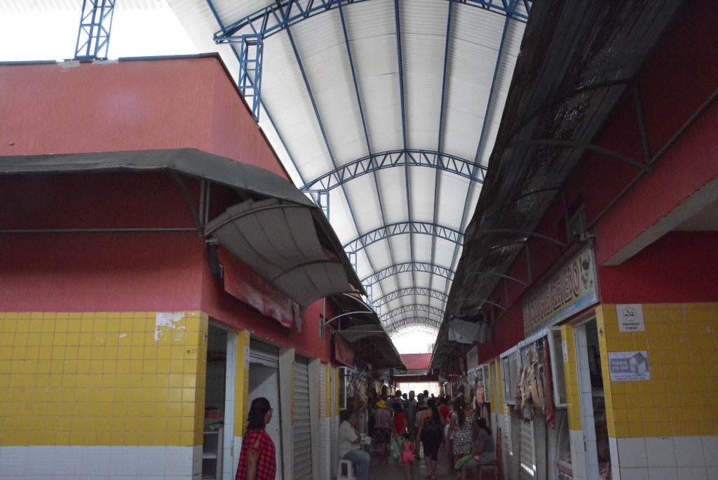 Prefeitura de Pinheiros conclui instalação da cobertura dos corredores do Mercado Municipal